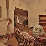 Mia Cappadocia Cave Hotel 3*