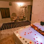 Отель Mia Cappadocia Cave