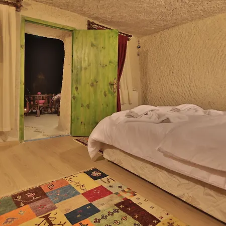 Mia Cappadocia Cave Hotel 2*